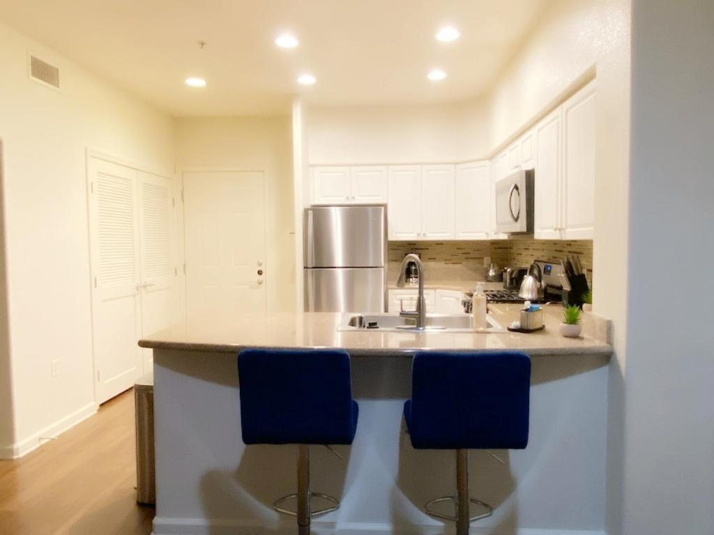 Luxury Avenue Apartment ซานดิเอโก ภายนอก รูปภาพ